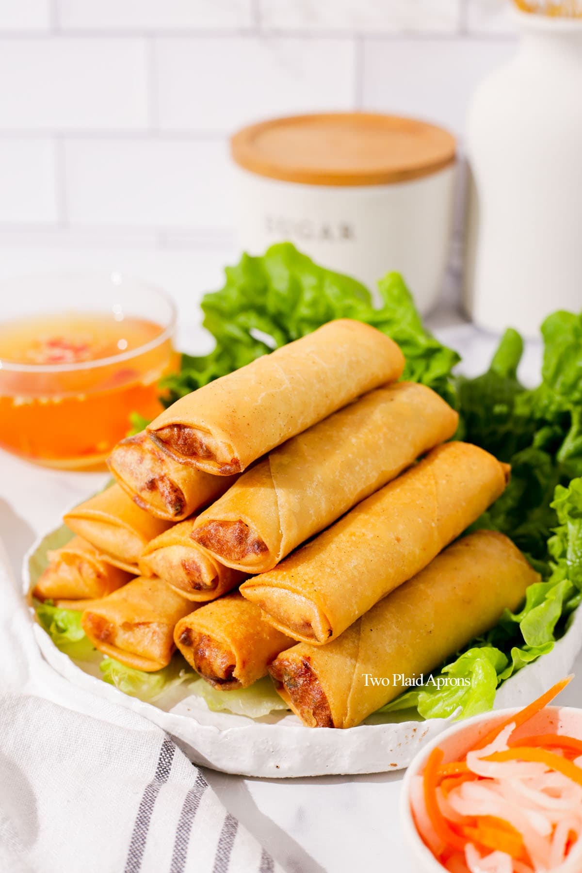 LAMM ROLLS MIT SALAT